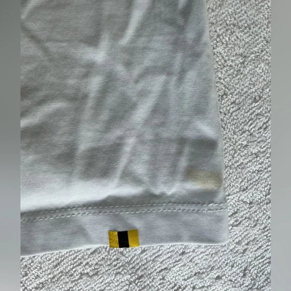 Louis Vuitton White Tee with Bear Graphic - Picture 10 of 10